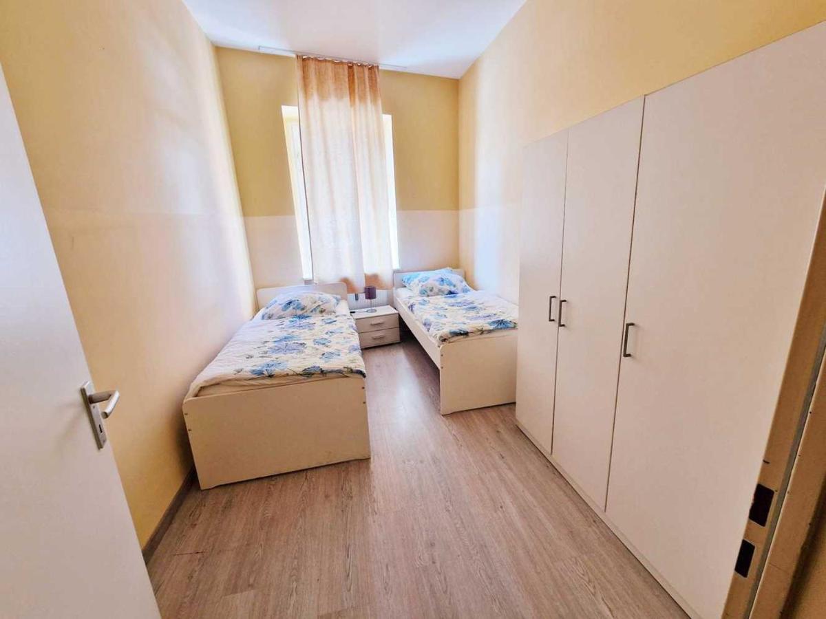Cozy Apartments In Muelheim Koln Bagian luar foto