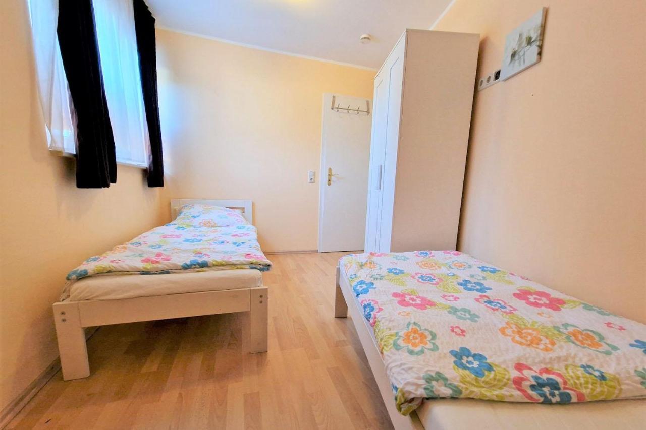 Cozy Apartments In Muelheim Koln Bagian luar foto
