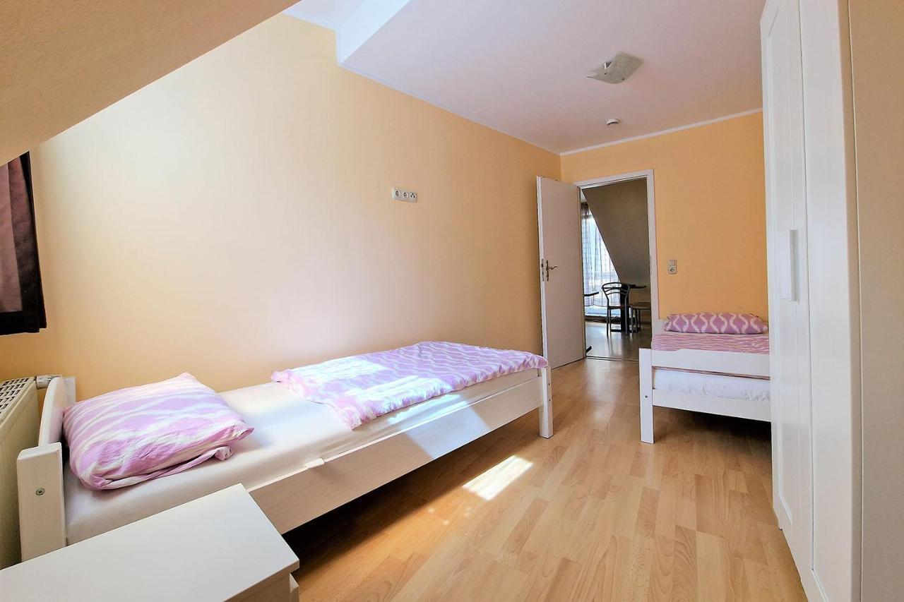Cozy Apartments In Muelheim Koln Bagian luar foto