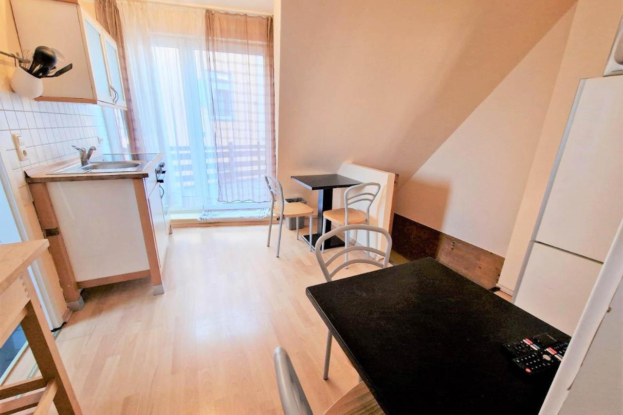 Cozy Apartments In Muelheim Koln Bagian luar foto